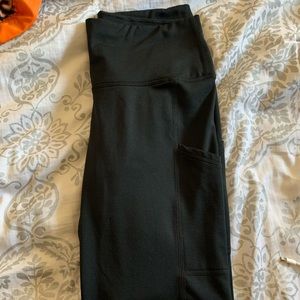 Full length Fabletics leggings with pockets